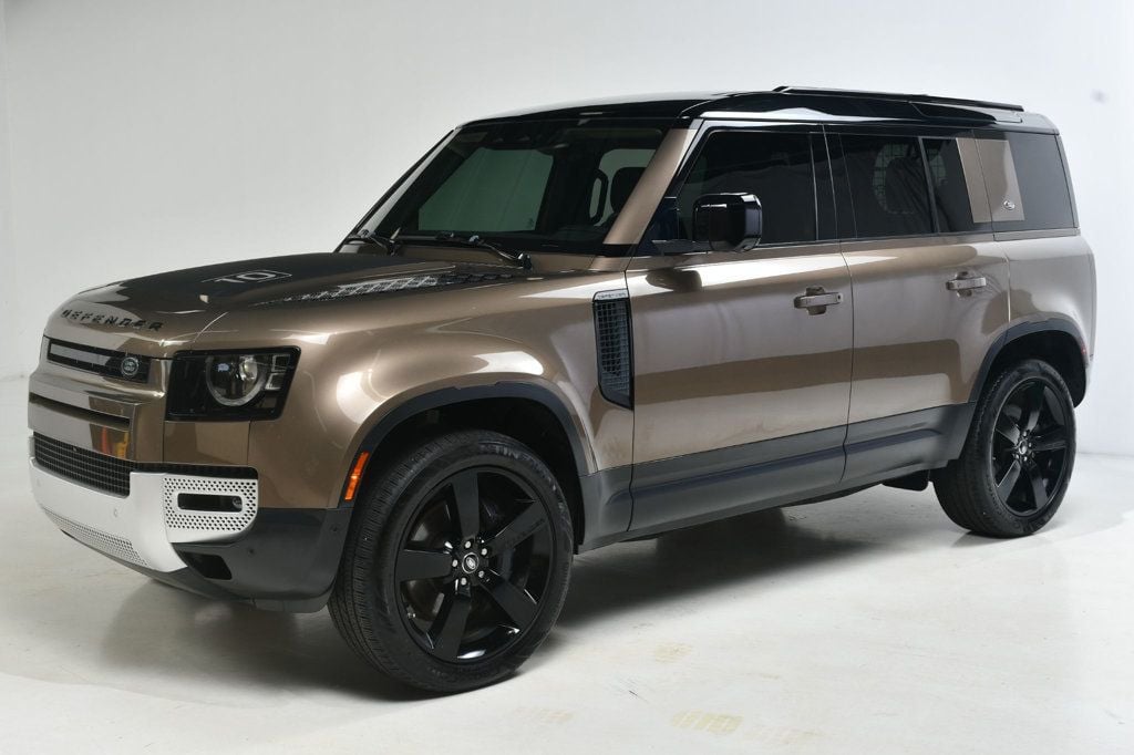 2020 Land Rover Defender 110 photo 2