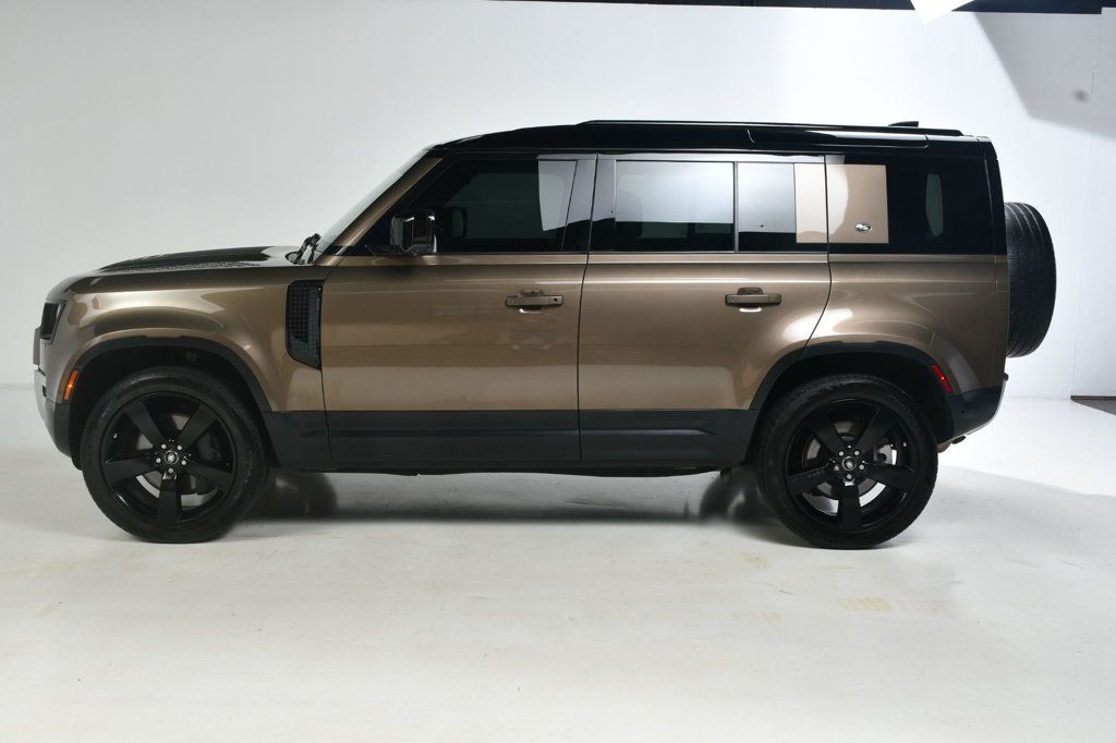 2020 Land Rover Defender 110 photo 4