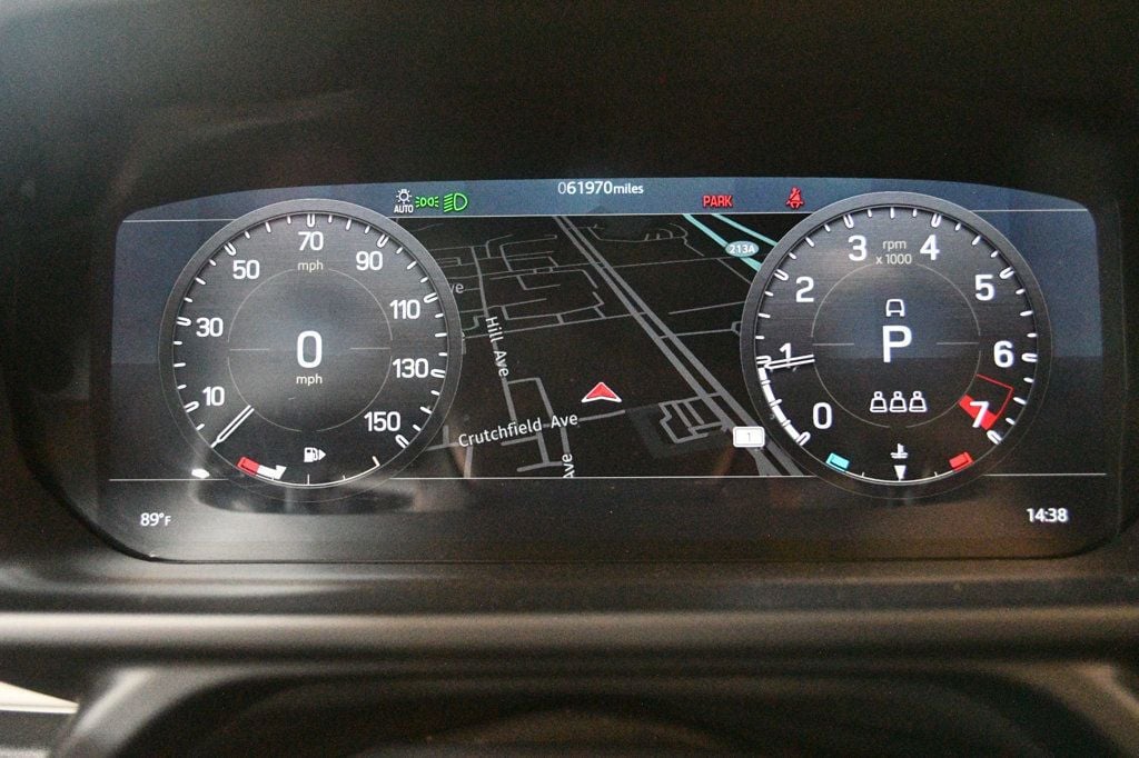 2020 Land Rover Defender 110 photo 38