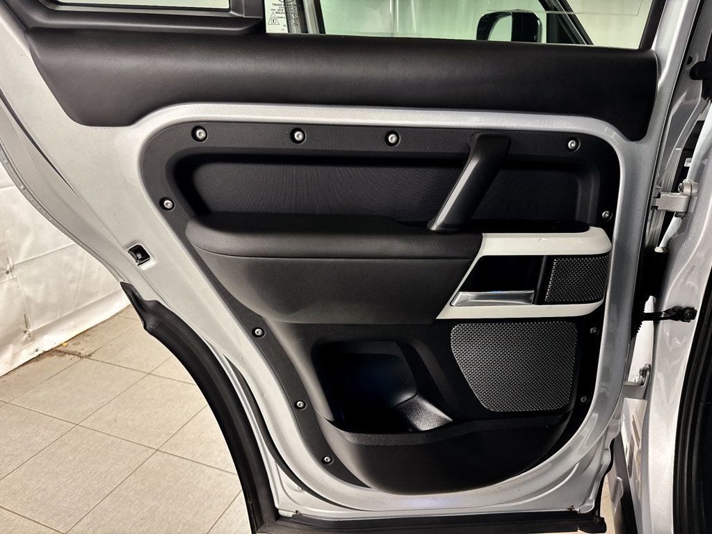 2020 Land Rover Defender 110 HSE AWD - 22915260 - 15