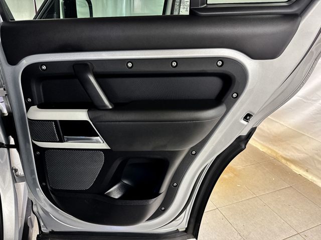 2020 Land Rover Defender 110 HSE AWD - 22915260 - 16