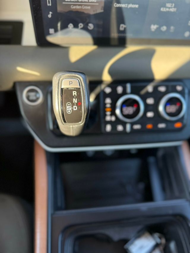 2020 Land Rover Defender 110 S AWD - 22976209 - 17