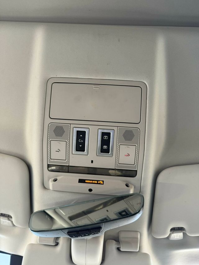 2020 Land Rover Defender 110 S AWD - 22976209 - 22