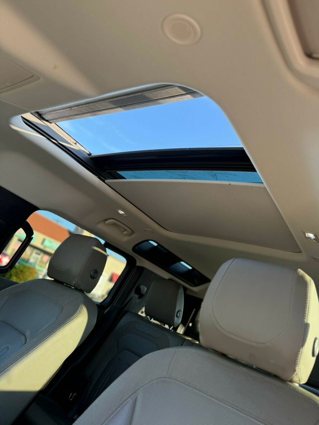 2020 Land Rover Defender 110 S AWD - 22976209 - 23