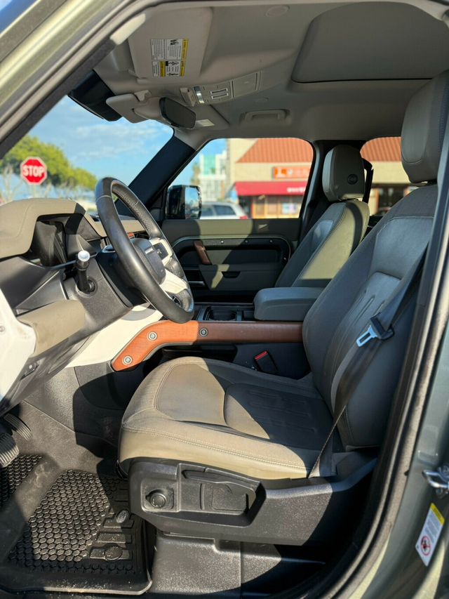 2020 Land Rover Defender 110 S AWD - 22976209 - 6