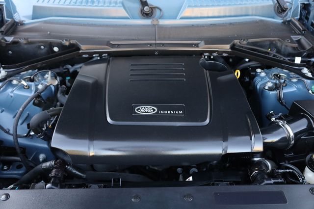 2020 Land Rover Defender 110 S AWD - 23013226 - 10