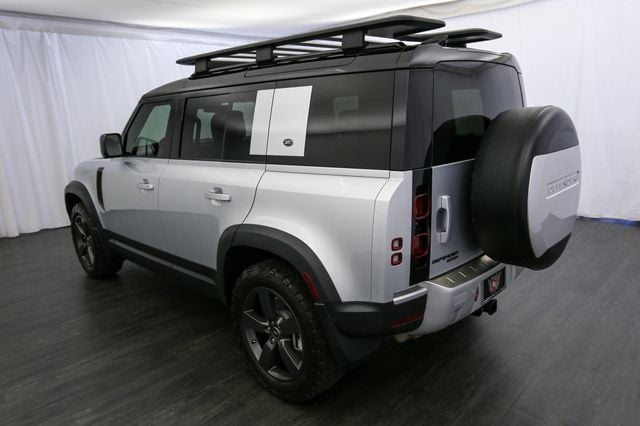 2020 Land Rover Defender 110 SE AWD - 23025834 - 10