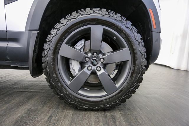 2020 Land Rover Defender 110 SE AWD - 23025834 - 43