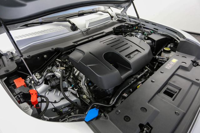 2020 Land Rover Defender 110 SE AWD - 23025834 - 46