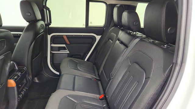 2020 Land Rover Defender 110 SE AWD w/ Black Pack, Fixed Side Steps & 20'' Wheels - 23029222 - 21