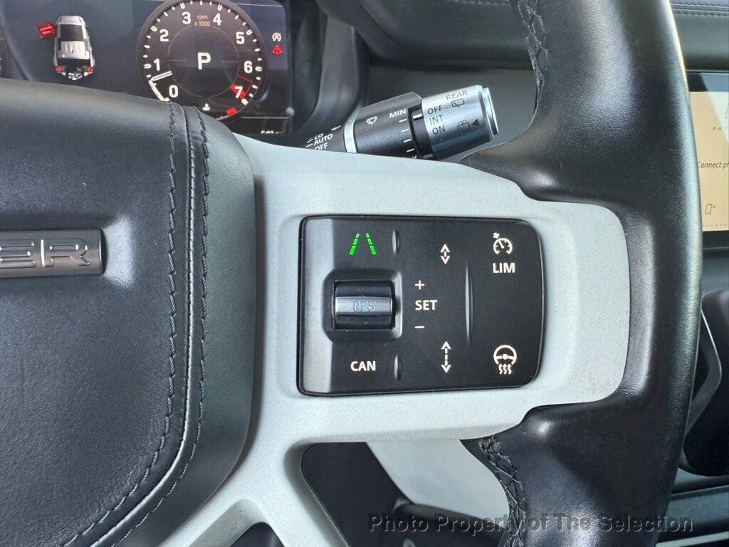 2020 Land Rover Defender 110 SE photo 24