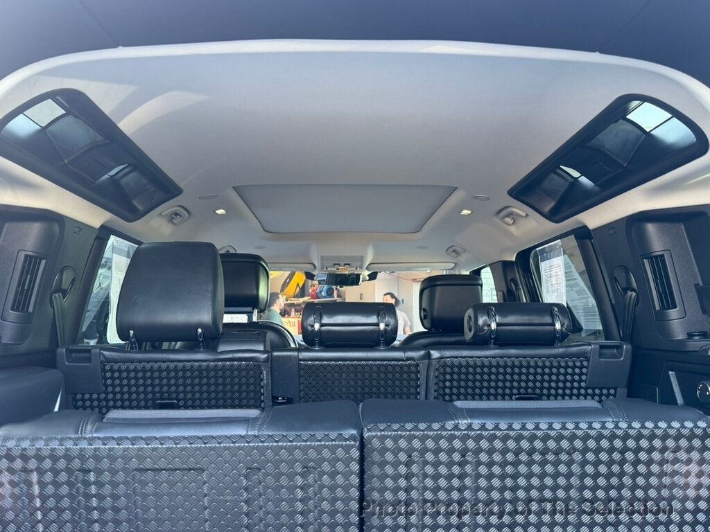 2020 Land Rover Defender 110 SE photo 41