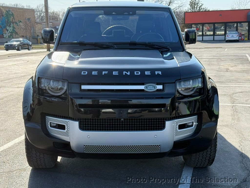 2020 Land Rover Defender 110 SE photo 5