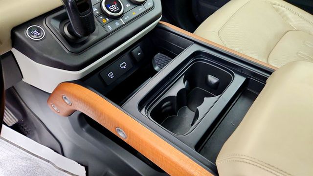 2020 Land Rover Defender 110 SE AWD w/ Premium Upgrade Interior & Panoramic Sunroof - 23035624 - 16