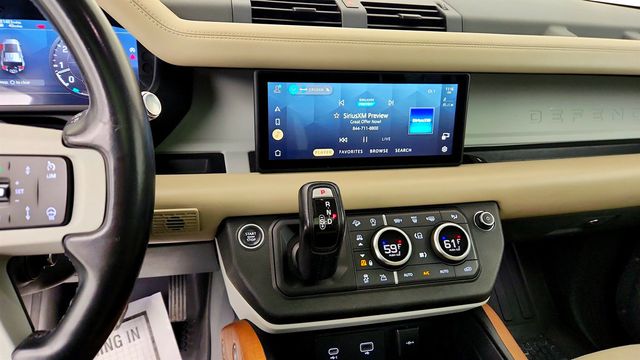2020 Land Rover Defender 110 SE AWD w/ Premium Upgrade Interior & Panoramic Sunroof - 23035624 - 17