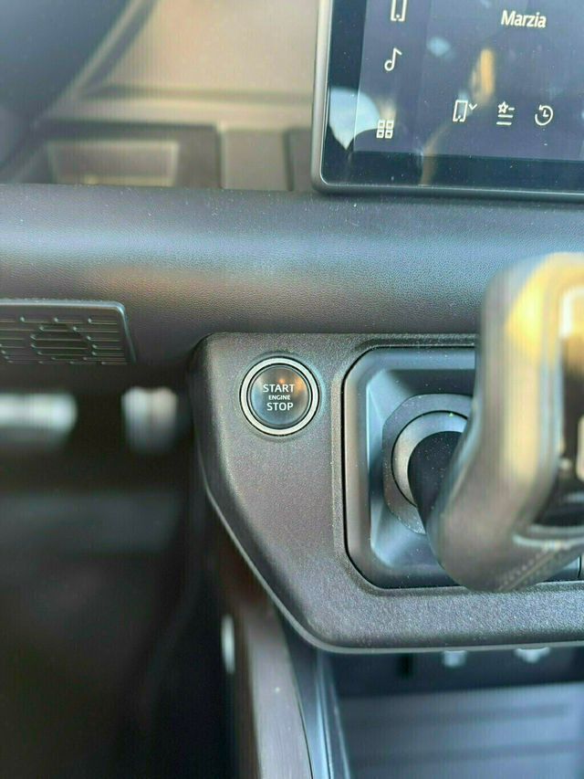 2020 Land Rover Defender 110 X AWD - 22962098 - 17