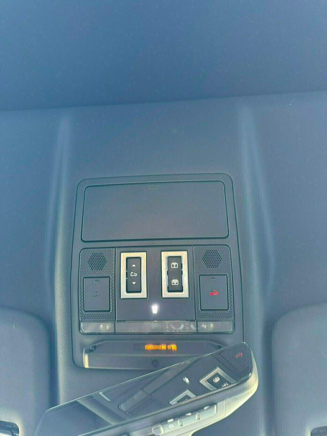 2020 Land Rover Defender 110 X AWD - 22962098 - 21