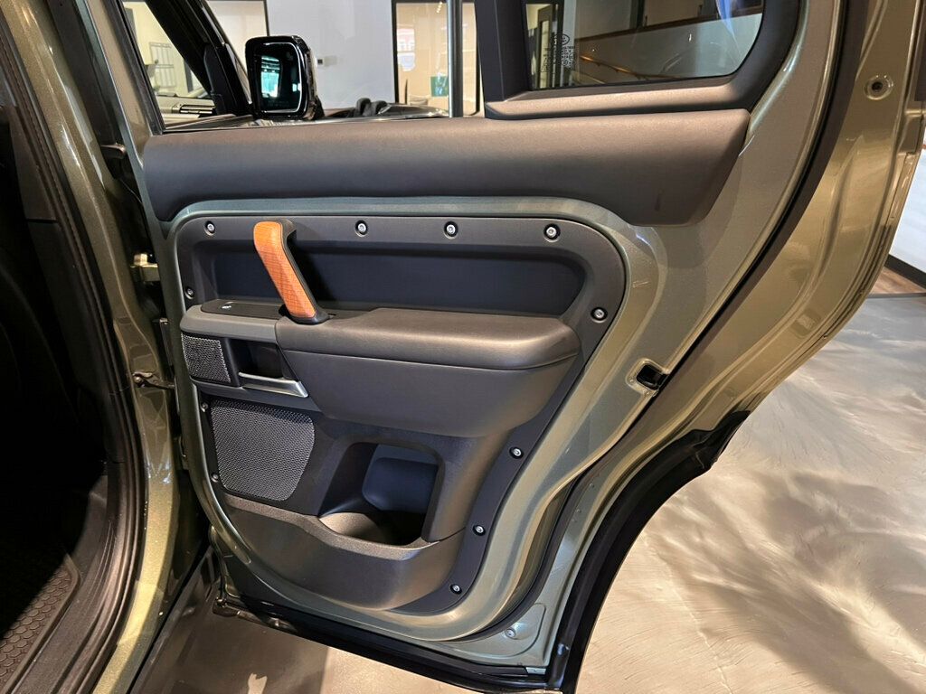 2020 Land Rover Defender 3rdRow/X/AWD/Htd&CldSeats/AdapCruise/PanoRoof/NAV/360Cam - 22961883 - 25