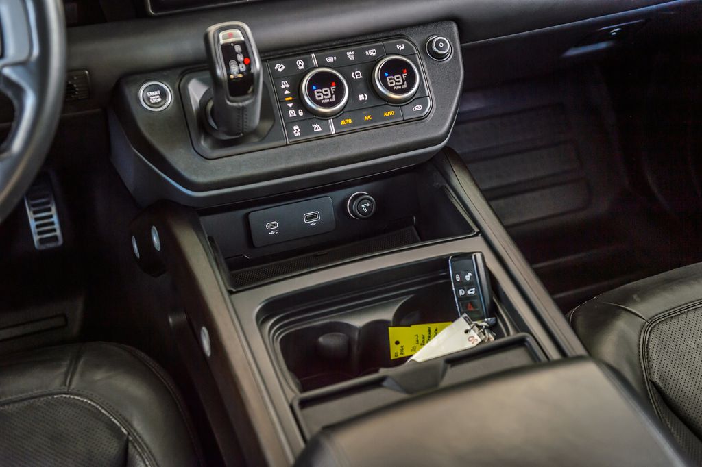 2020 Land Rover Defender DEFENDER 110 X AWD - NAV - PANO - BLUETOOTH - THIRD ROW - 23007548 - 35