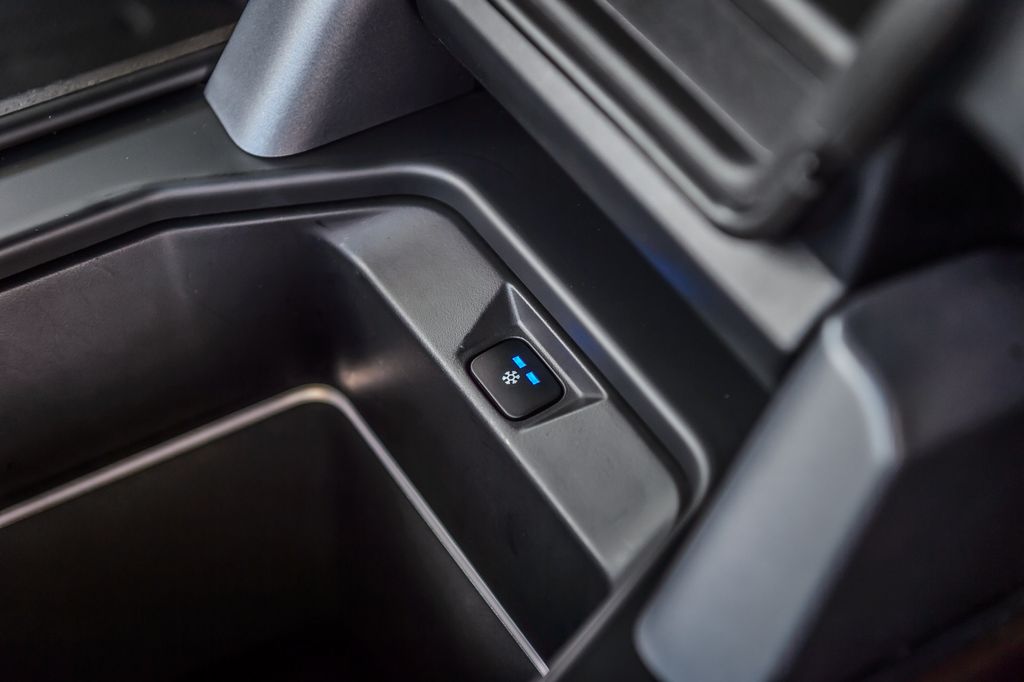 2020 Land Rover Defender DEFENDER 110 X AWD - NAV - PANO - BLUETOOTH - THIRD ROW - 23007548 - 36