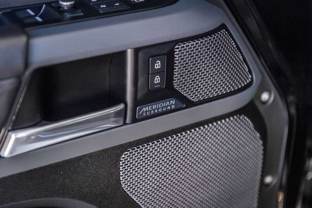 2020 Land Rover Defender DEFENDER 110 X AWD - NAV - PANO - BLUETOOTH - THIRD ROW - 23007548 - 56