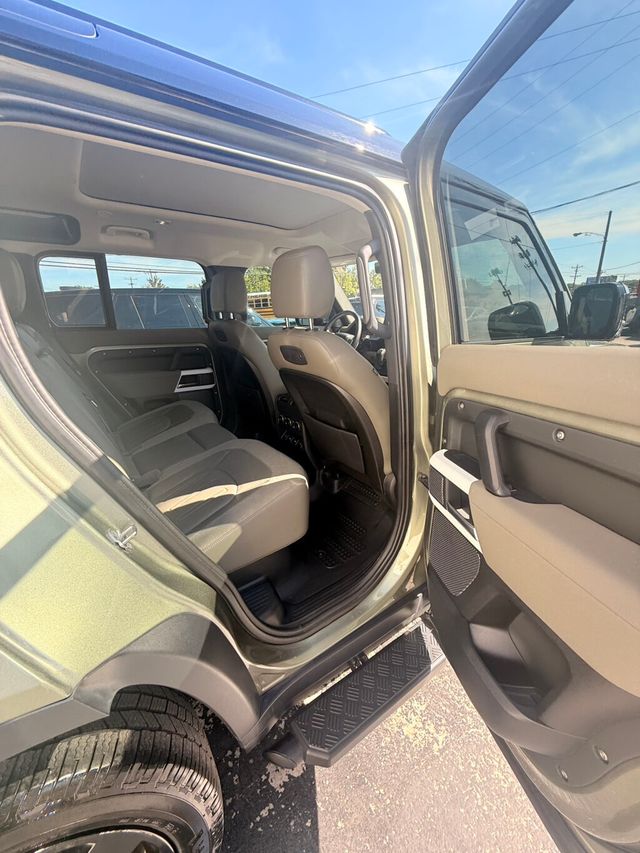 2020 Land Rover Defender LocalTrade/110-SE/BlackPkg/ColdClimatePkg/PanoramicRoof/NAV - 22911340 - 15