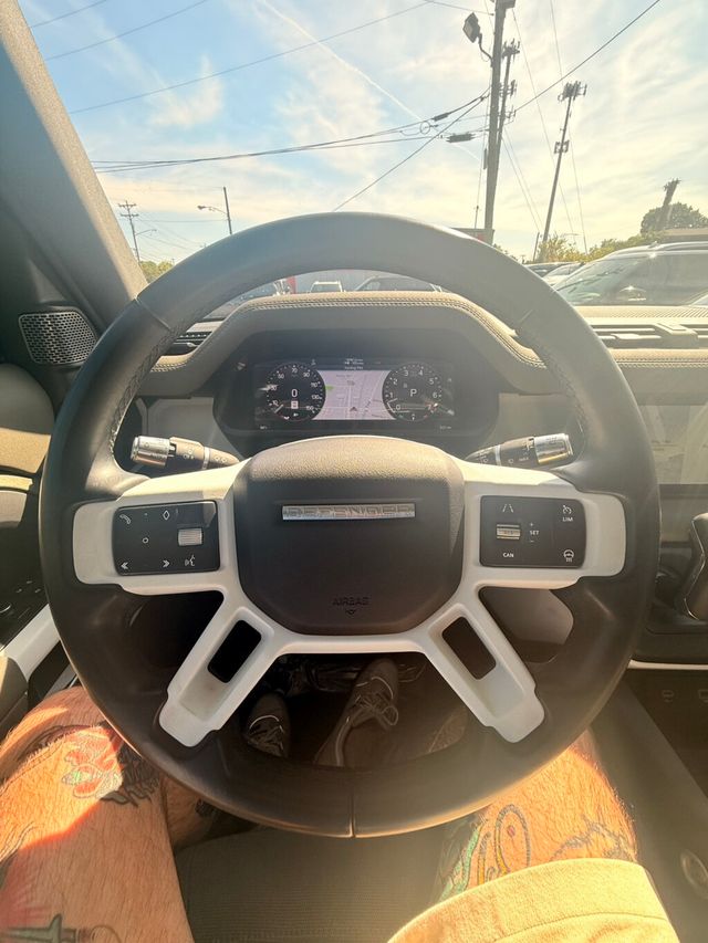 2020 Land Rover Defender LocalTrade/110-SE/BlackPkg/ColdClimatePkg/PanoramicRoof/NAV - 22911340 - 21