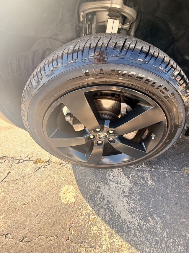 2020 Land Rover Defender LocalTrade/110-SE/BlackPkg/ColdClimatePkg/PanoramicRoof/NAV - 22911340 - 28