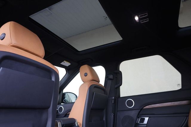 2020 Land Rover Discovery HSE - 23057717 - 16