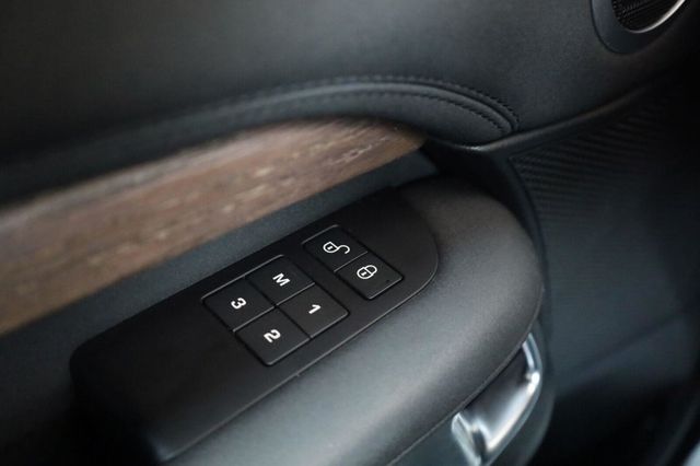 2020 Land Rover Discovery HSE - 23057717 - 41