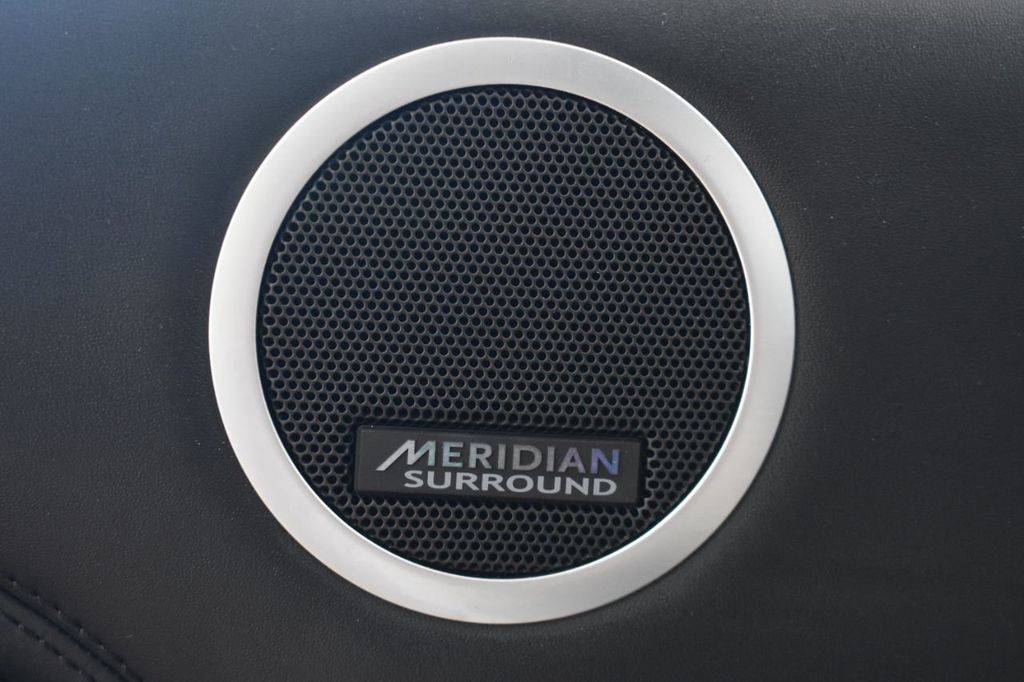 2020 Land Rover Discovery HSE Luxury V6 Supercharged - 22123531 - 16