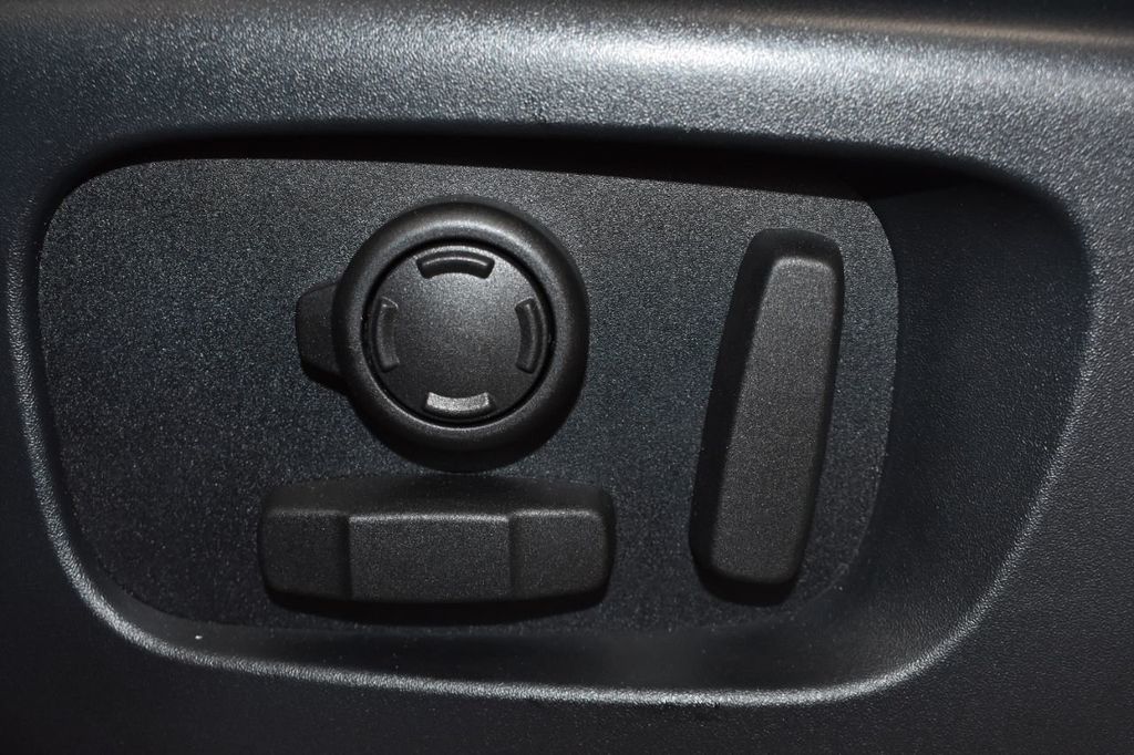 2020 Land Rover Discovery HSE Luxury V6 Supercharged - 22123531 - 17