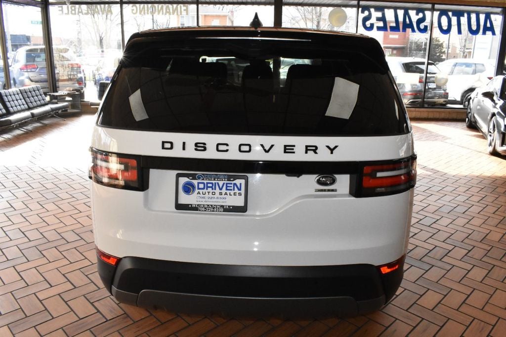 2020 Land Rover Discovery HSE photo 5