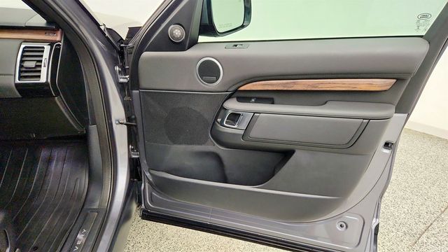 2020 Land Rover Discovery HSE V6 Supercharged w/ 7 Seat Pkg & Side Steps - 23079071 - 28