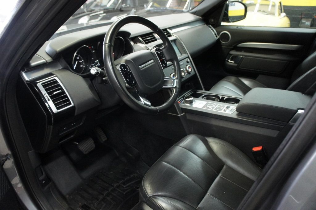 2020 Land Rover Discovery Landmark Edition! Stunning! - 23005385 - 41