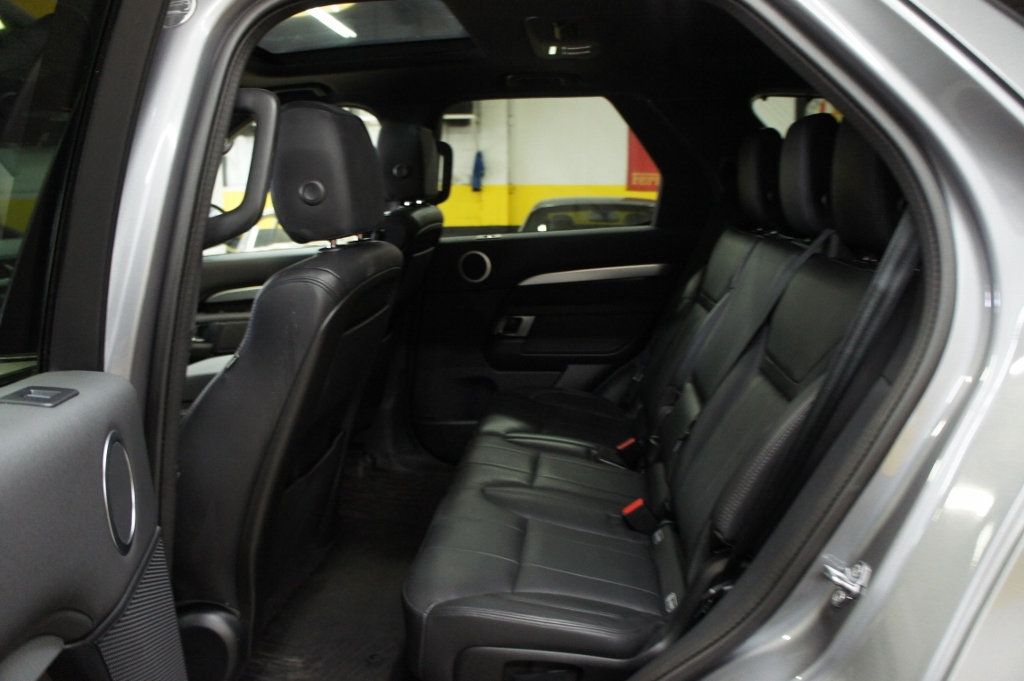 2020 Land Rover Discovery Landmark Edition! Stunning! - 23005385 - 42