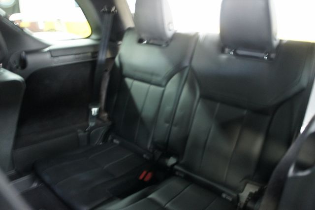 2020 Land Rover Discovery Landmark Edition! Stunning! - 23005385 - 54