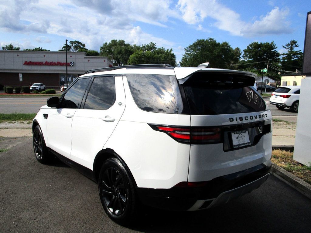 2020 Land Rover Discovery Landmark photo 9