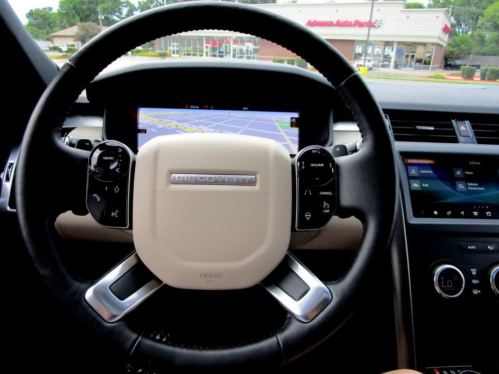 2020 Land Rover Discovery Landmark photo 21