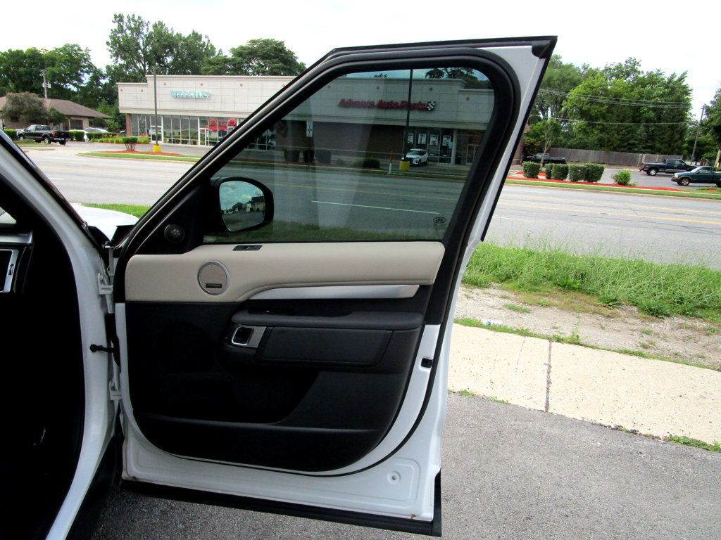 2020 Land Rover Discovery Landmark photo 34