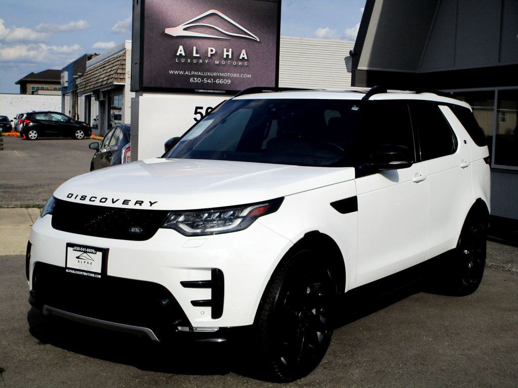 2020 Land Rover Discovery Landmark photo 4