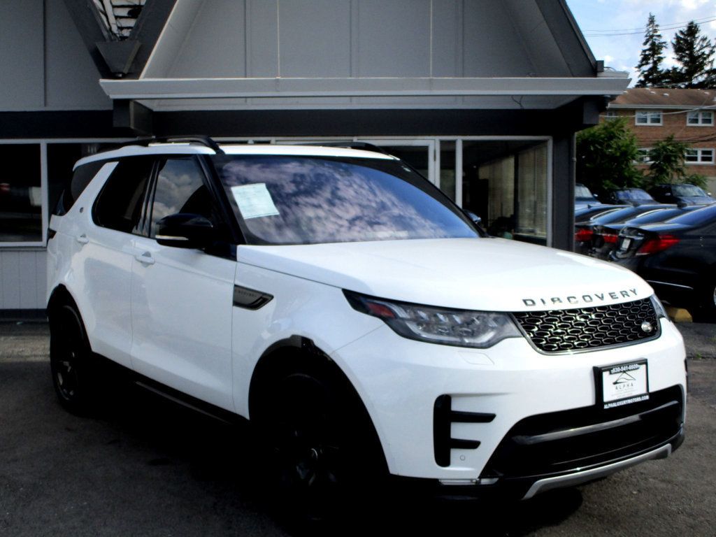2020 Land Rover Discovery Landmark photo 6
