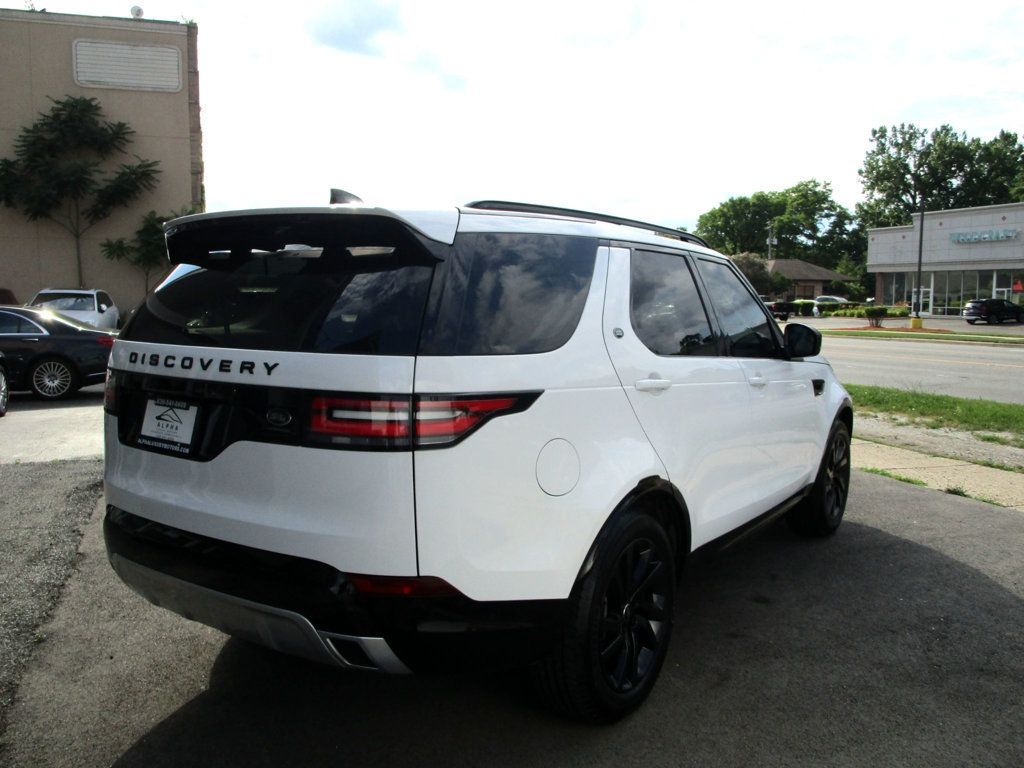 2020 Land Rover Discovery Landmark photo 7