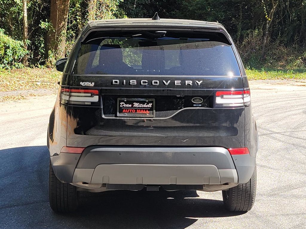 2020 Land Rover Discovery SE photo 3