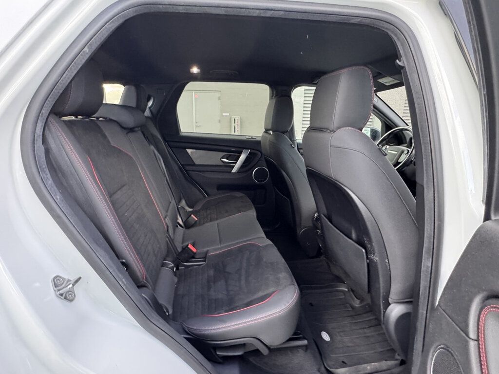 2020 Land Rover Discovery Sport Discovery Sport R Dynamic w 3rd row seats - 23048231 - 22