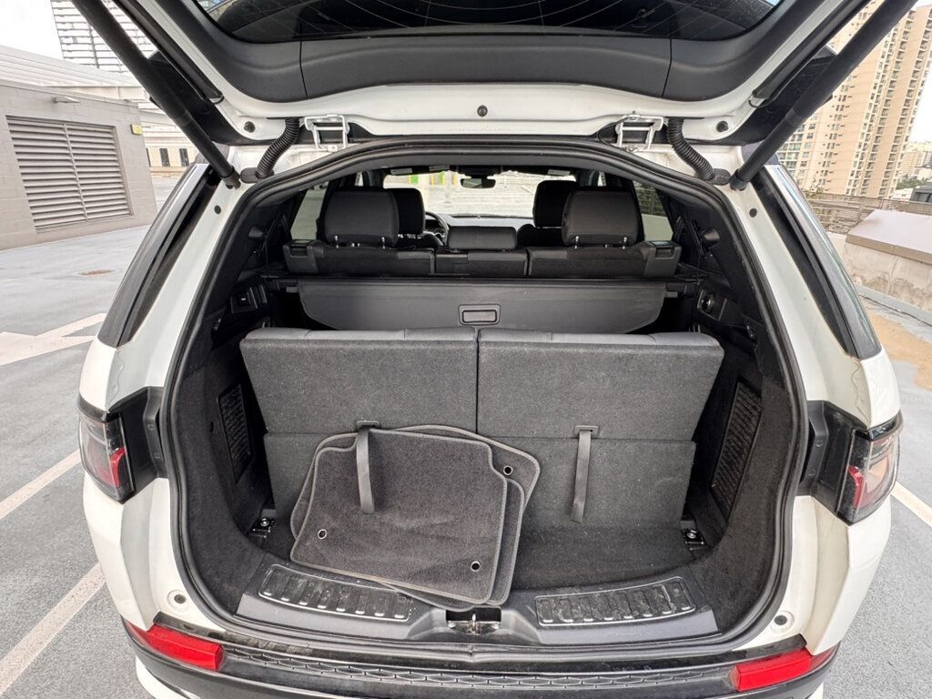 2020 Land Rover Discovery Sport Discovery Sport R Dynamic w 3rd row seats - 23048231 - 24