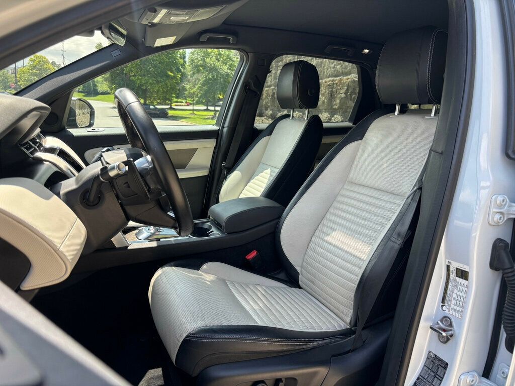 2020 Land Rover Discovery Sport SE R-Dynamic photo 2