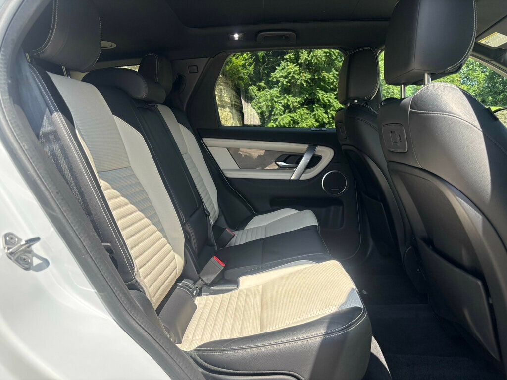 2020 Land Rover Discovery Sport SE R-Dynamic photo 8