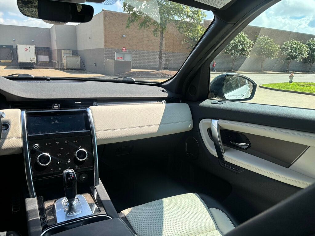 2020 Land Rover Discovery Sport SE R-Dynamic photo 15