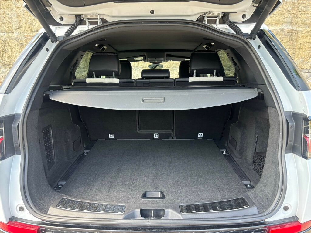 2020 Land Rover Discovery Sport SE R-Dynamic photo 24